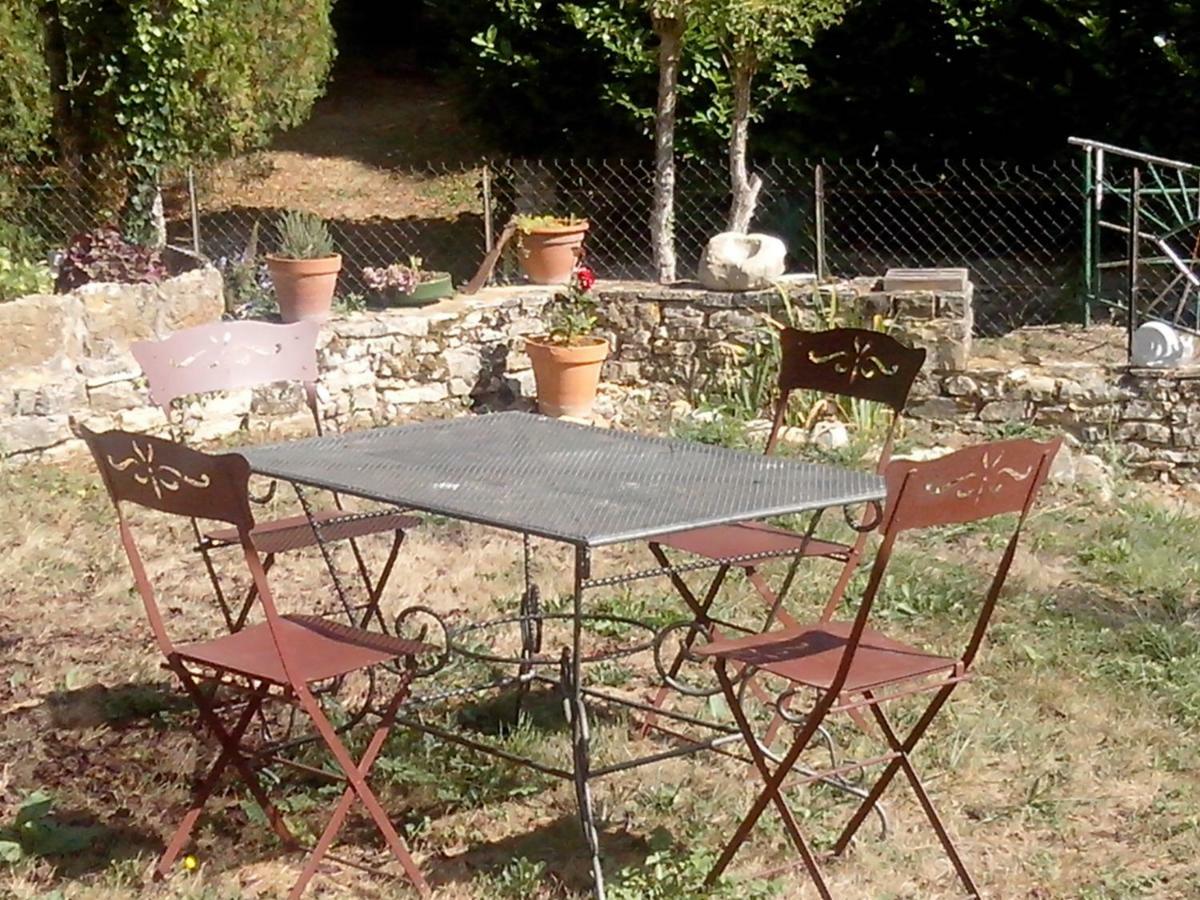 La Chabotine Bed and Breakfast Allas-Les-Mines Buitenkant foto